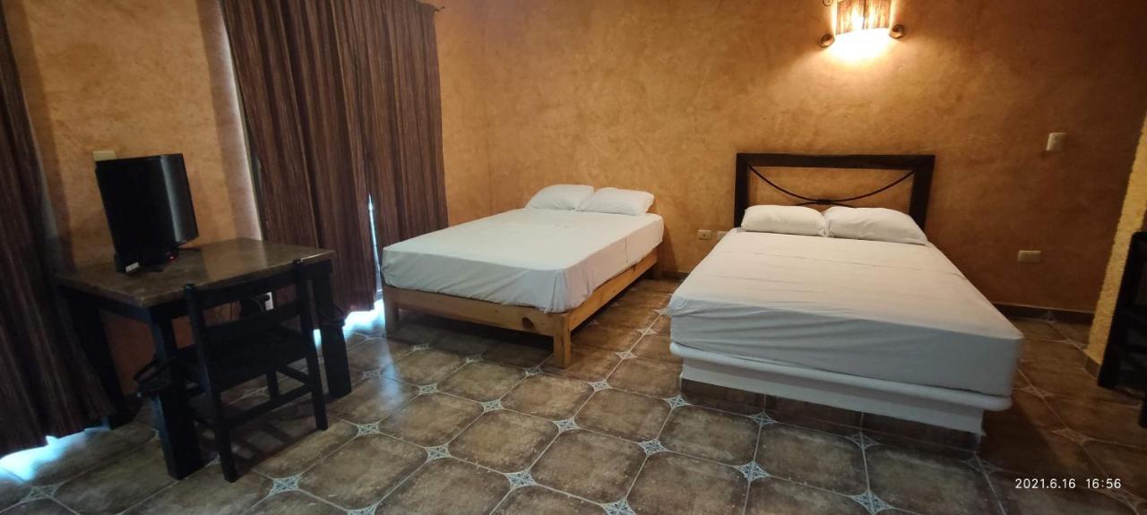 Alux Rooms Playa del Carmen Eksteriør bilde